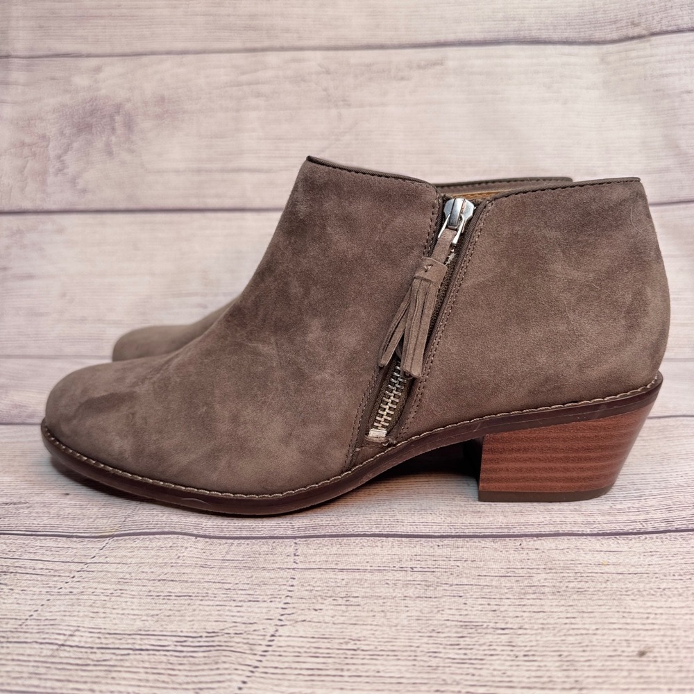 Vionic Waterproof Serena Greige Suede Ankle Boots Tassel Zip Block Heel sz 8.5